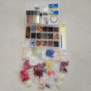 Large Lot Of Jewelry Making Crafting Beads Supplies Colorful Glass Wood Acrylic